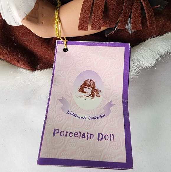 GOLDENVALE 1/2000 Native American Sleeping Baby Porcelain Doll on Pillow - Picture 8 of 10